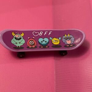Source Unknown BFF Monster Skateboard Toy - Purple and Pink